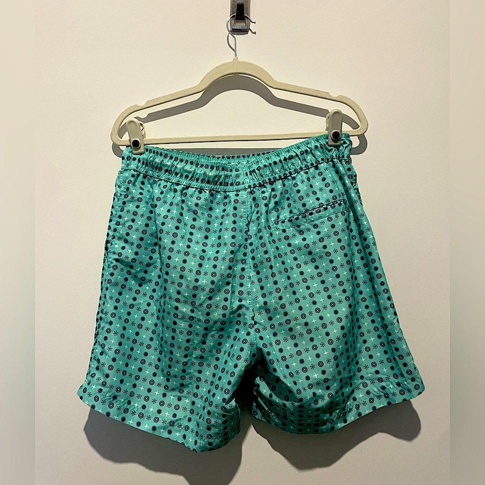 Men’s Threadbare Colorful Swim Trunks. Size M - Picture 2 of 3
